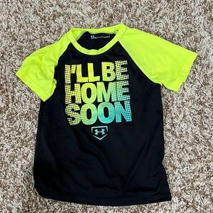 Under Armour size 7 boys t shirt